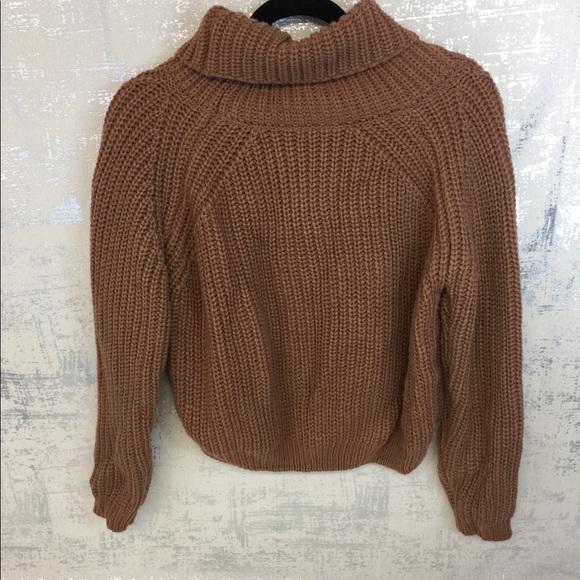 Nice sweater - Picture 3 of 6